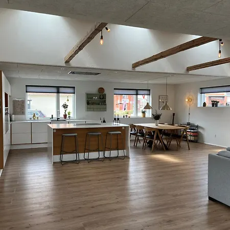 Villa Hus Taet Ved Havn Og *