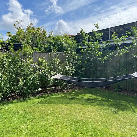 Hus Taet Ved Havn Og Villa *