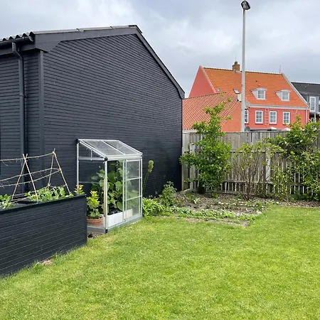 Hus Taet Ved Havn Og Villa *